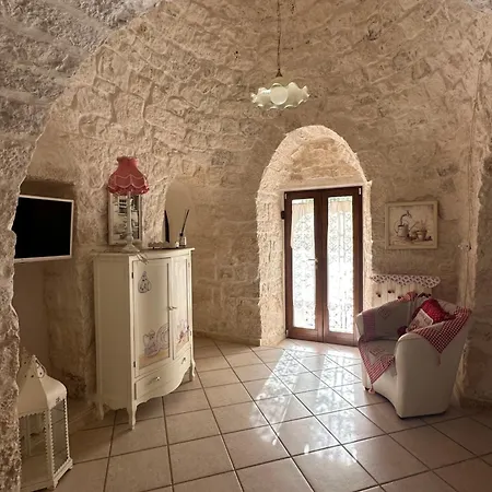 בית נופש Trulli Maria Francesca *