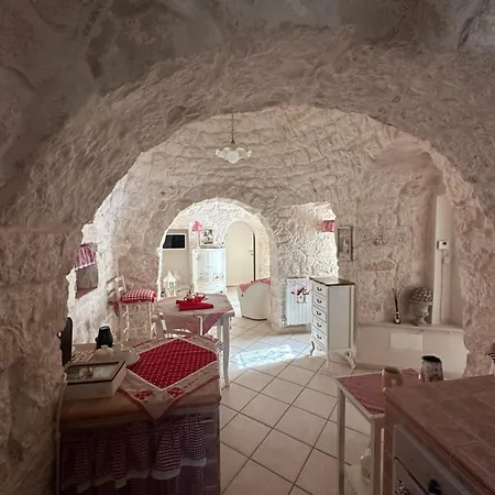 Trulli Maria Francesca מרטינה פרנקה